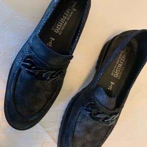 Mephisto Textured Black Loafers for women’s